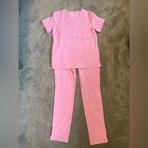 Preowned Figs Set - Medium Catarina Top and Medium/Tall Yola Pants